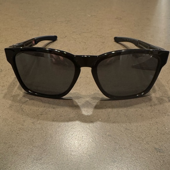 NEW OAKLEY Catalyst® (Low Bridge Fit) Black Iridium Lenses, Polished Black Frame - Picture 10 of 16
